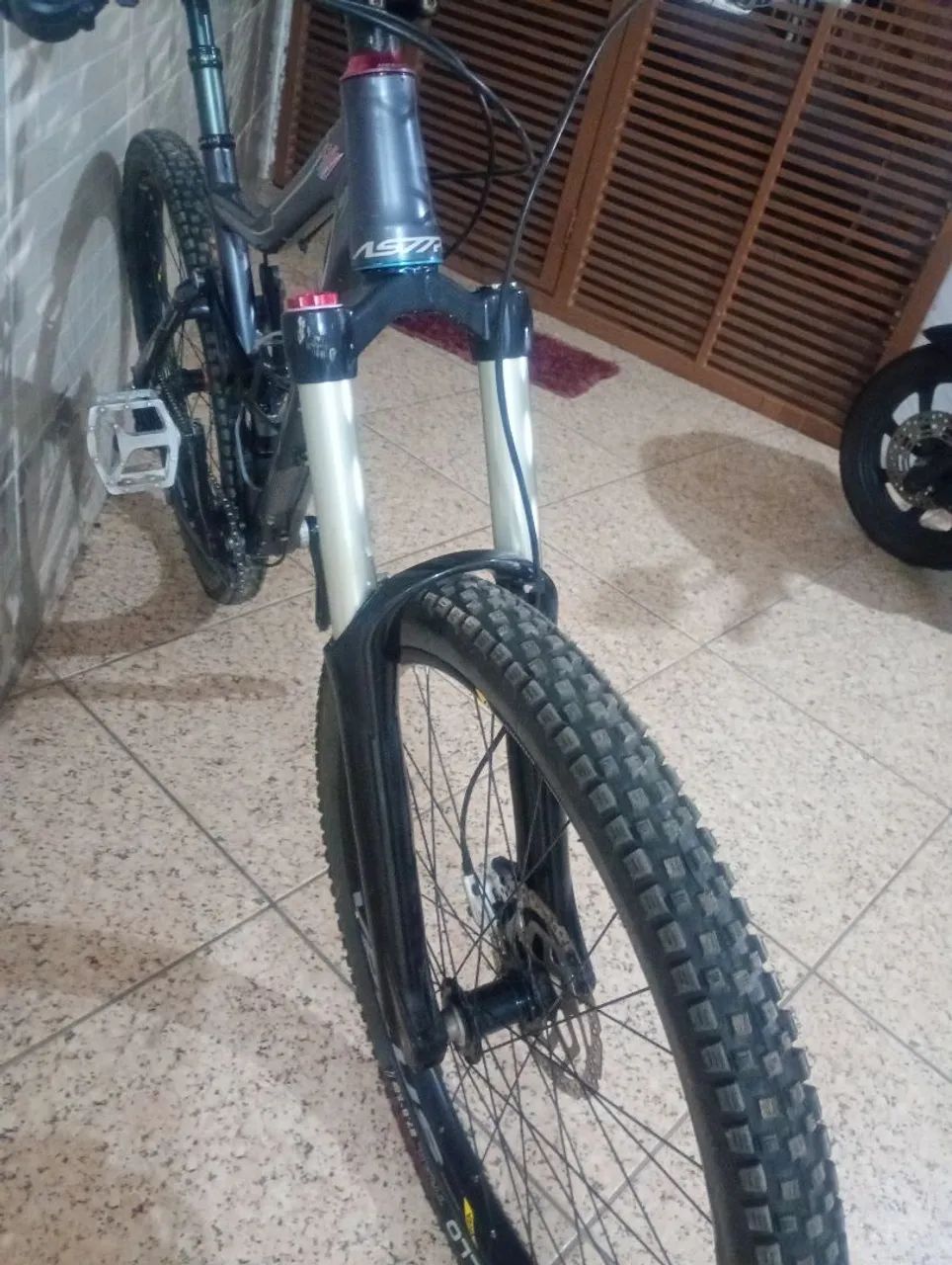 Suspensão xfusion vengeance 27,5 170mm - Foto 2