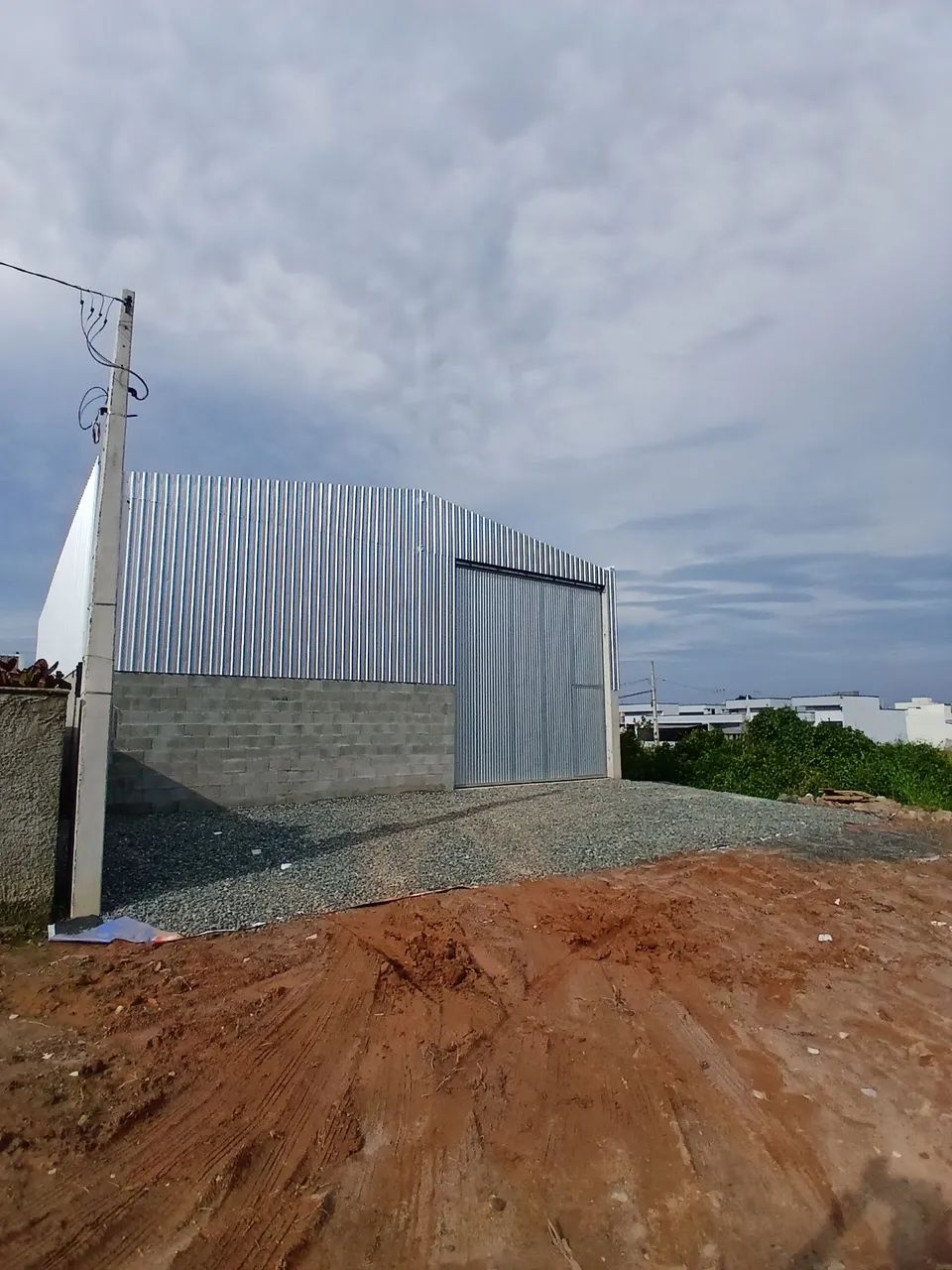 Alugo galpão 228m2 - Foto 2