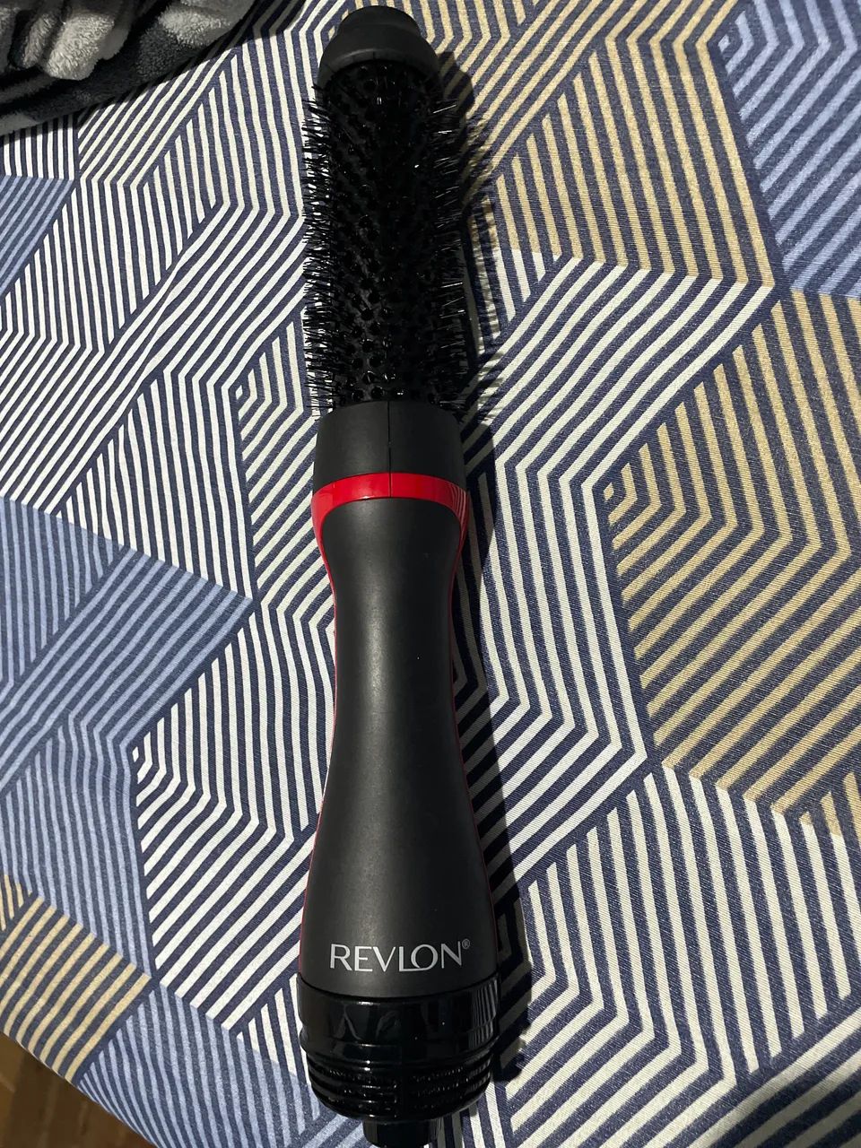 Escova alisadora e secadora Revlon 127v
