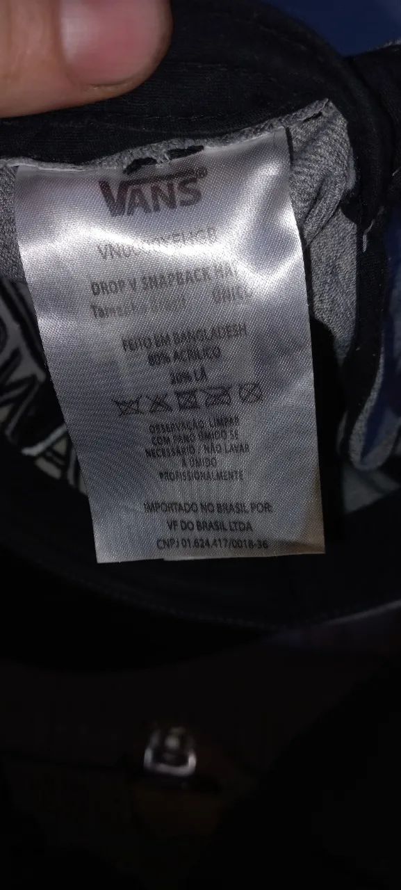 Boné Vans Drop V II Snapback cinza e preto com aba reta e o logo bordado. - Foto 5