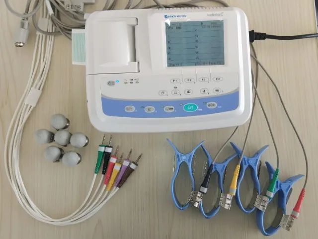 ECG CARDIOFAX C NIHON KOHDEN
