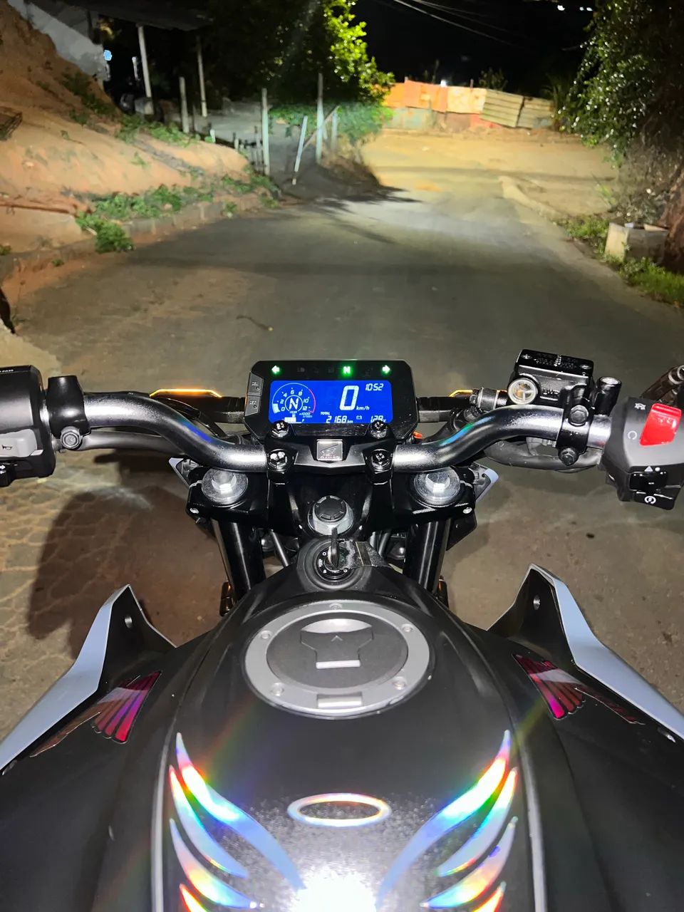 CB300F 2026 - Foto 4
