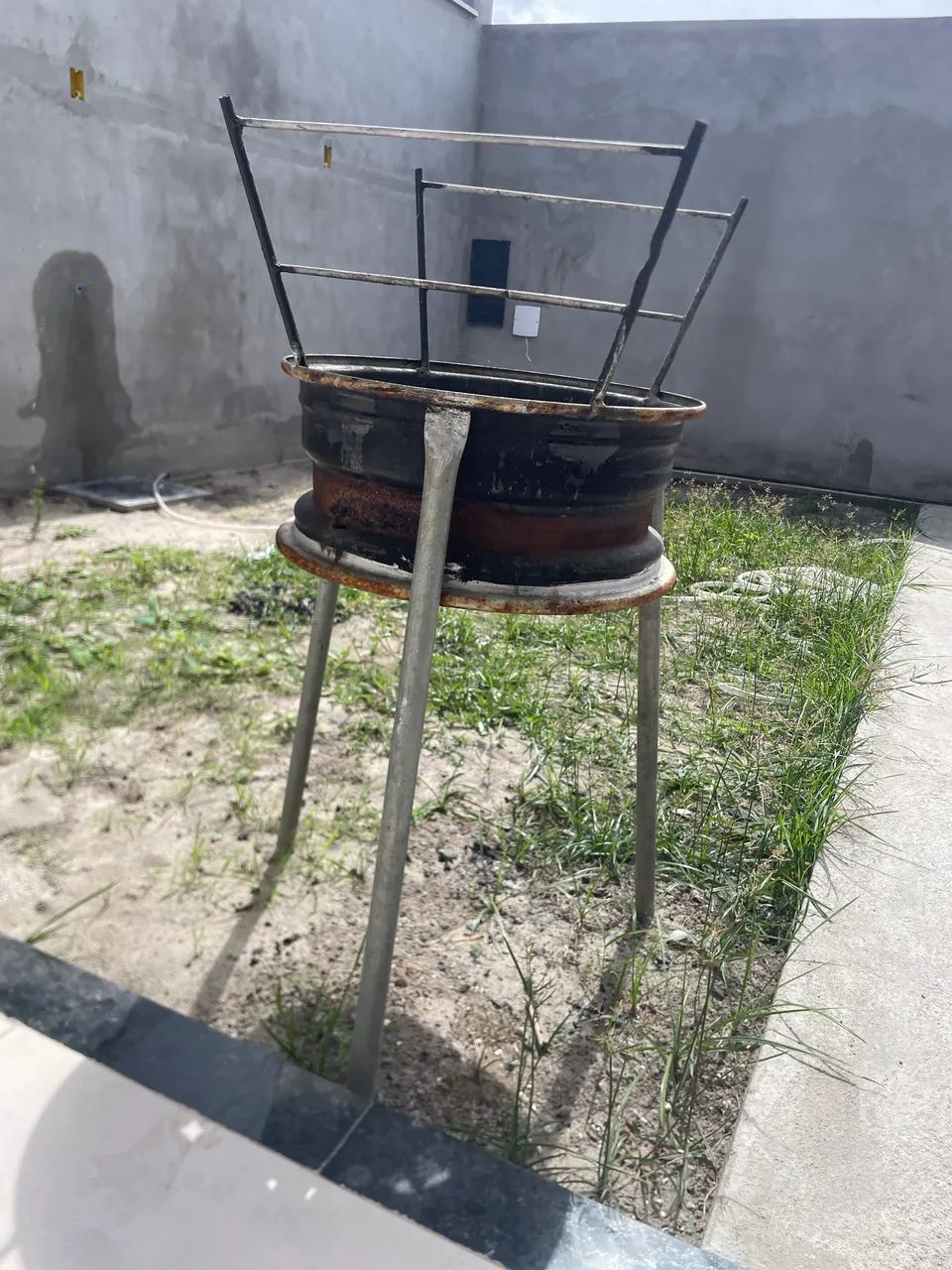 Churrasqueira de jante de carro
