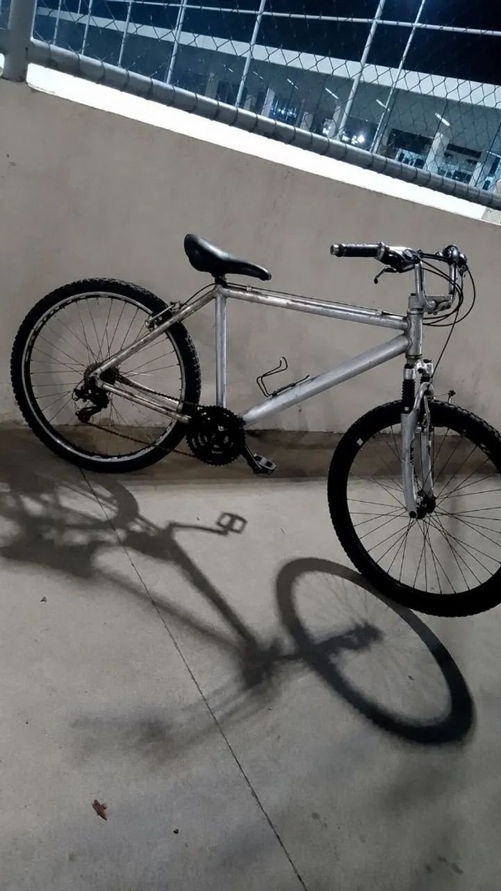 Bicicleta Aro 26 Alumínio | R$ 330