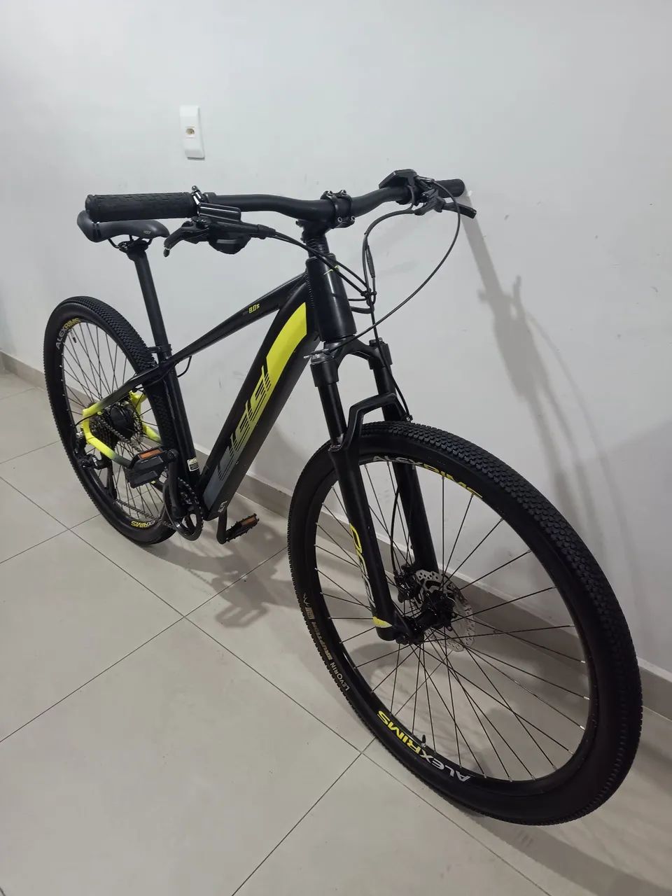 OGGI E-BIKE 8.0 SEMINOVA 
