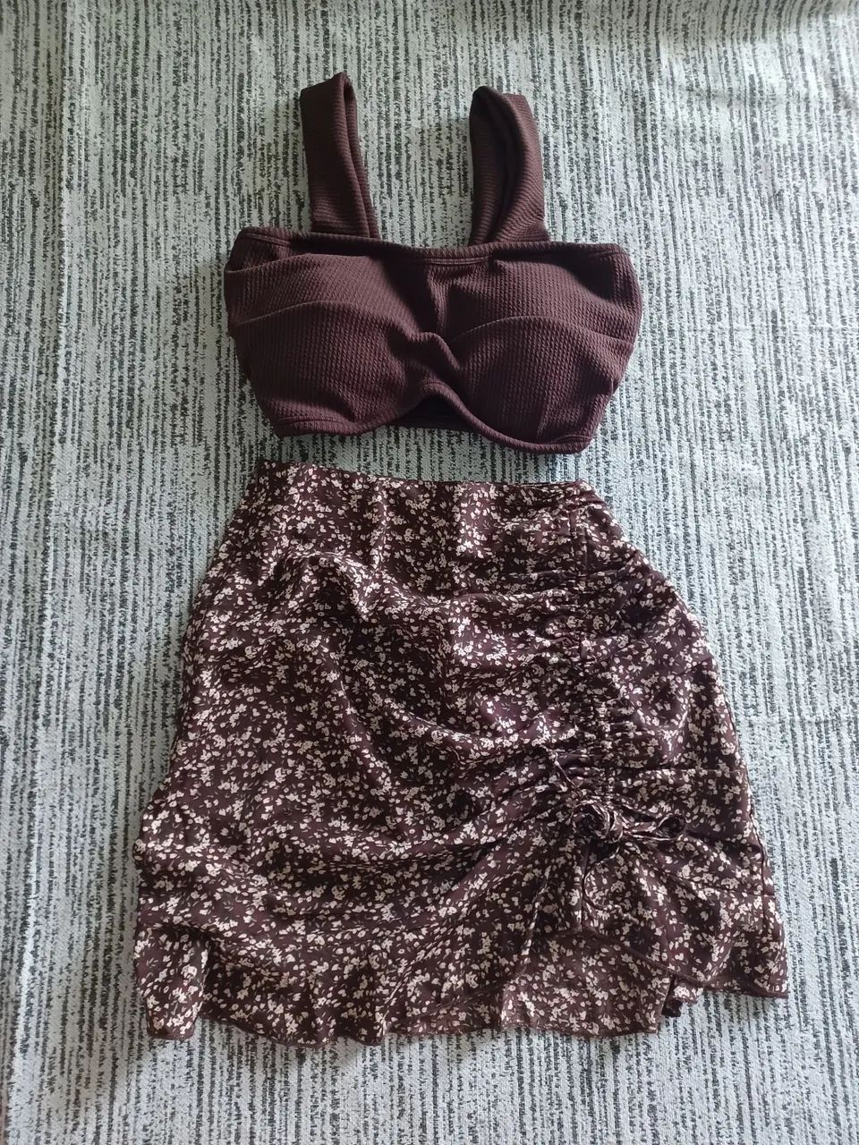 Conjunto feminino social saia + top