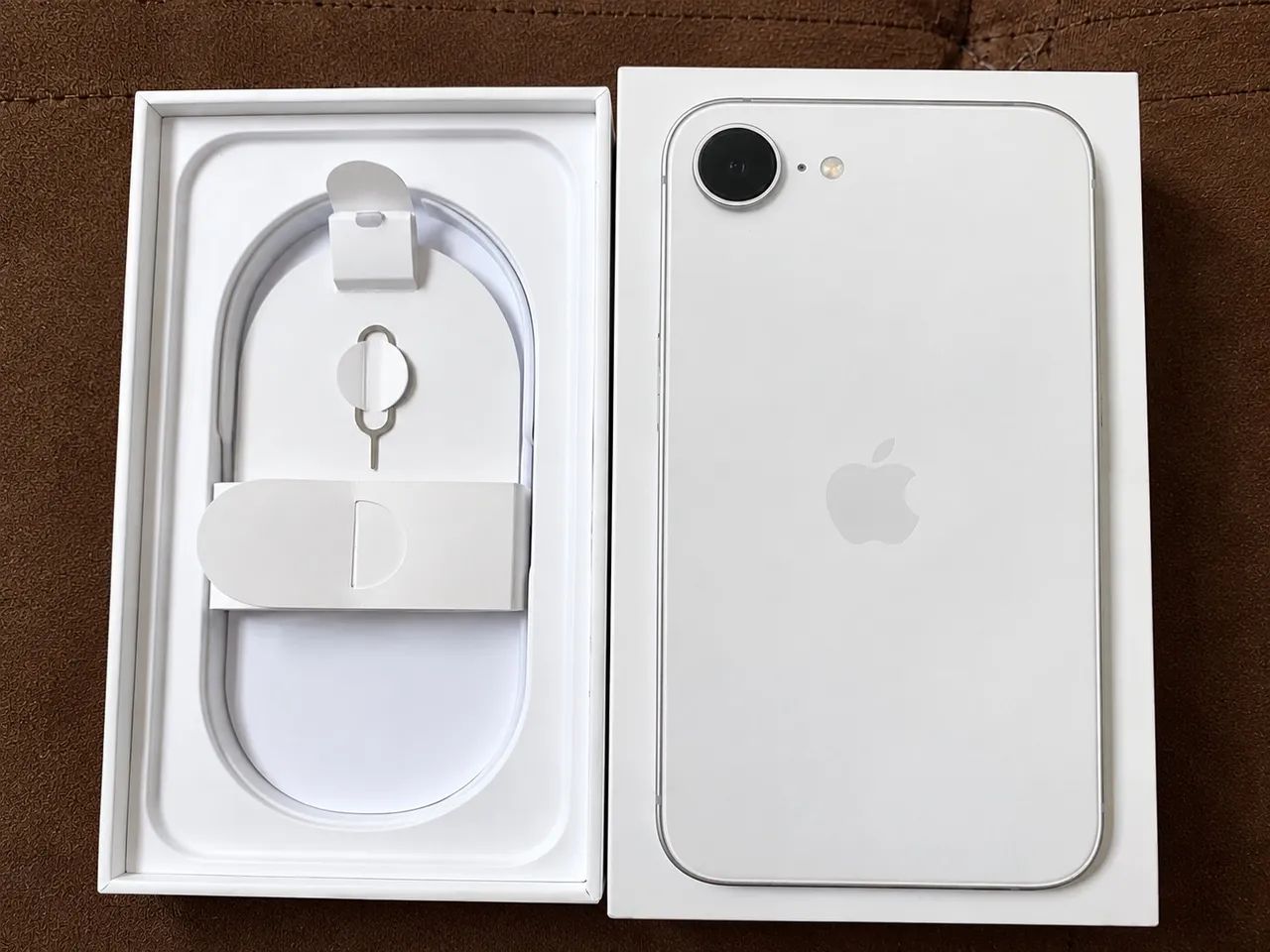iPhone 16e - Foto 2