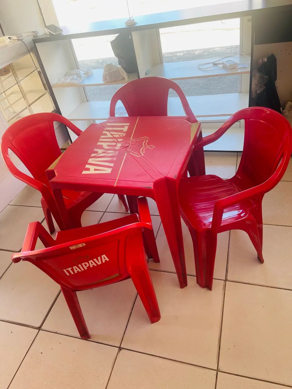 Conjunto mesa com 4 cadeiras - Foto 2