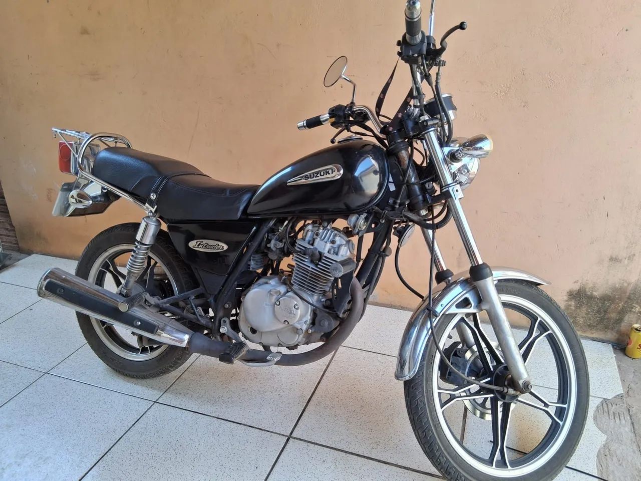 Intruder 125
