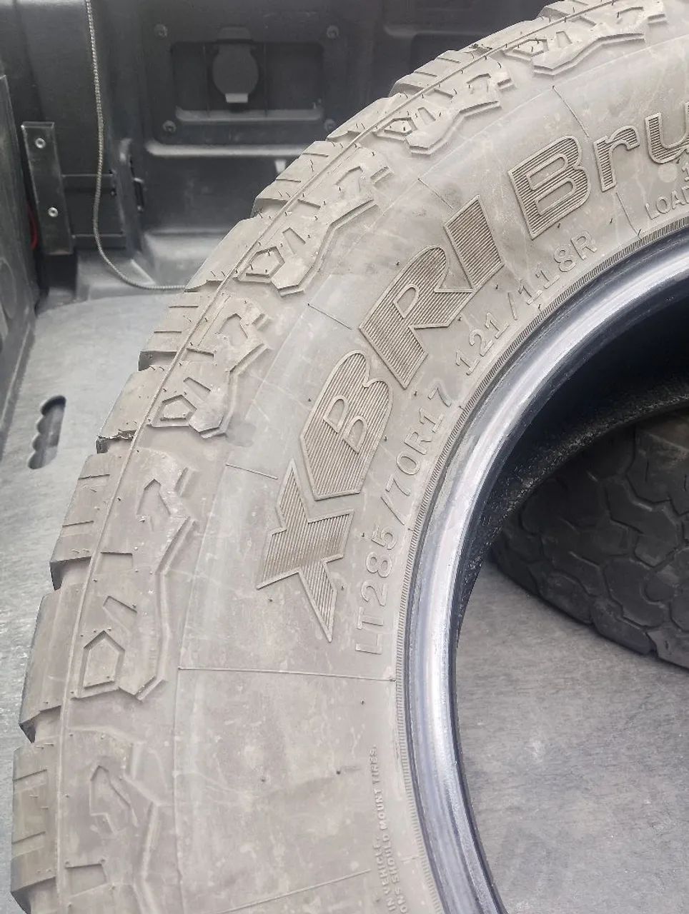 Pneus 285-70 R17. - Foto 4