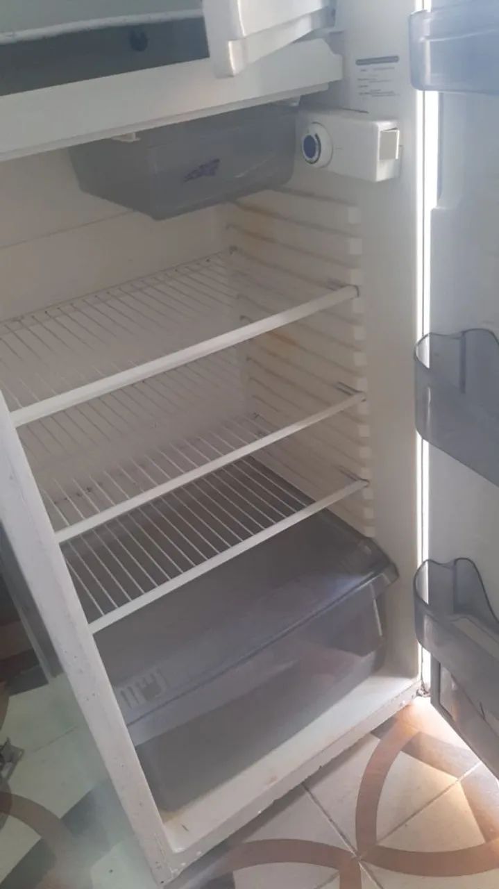 Geladeira baratinha  - Foto 4