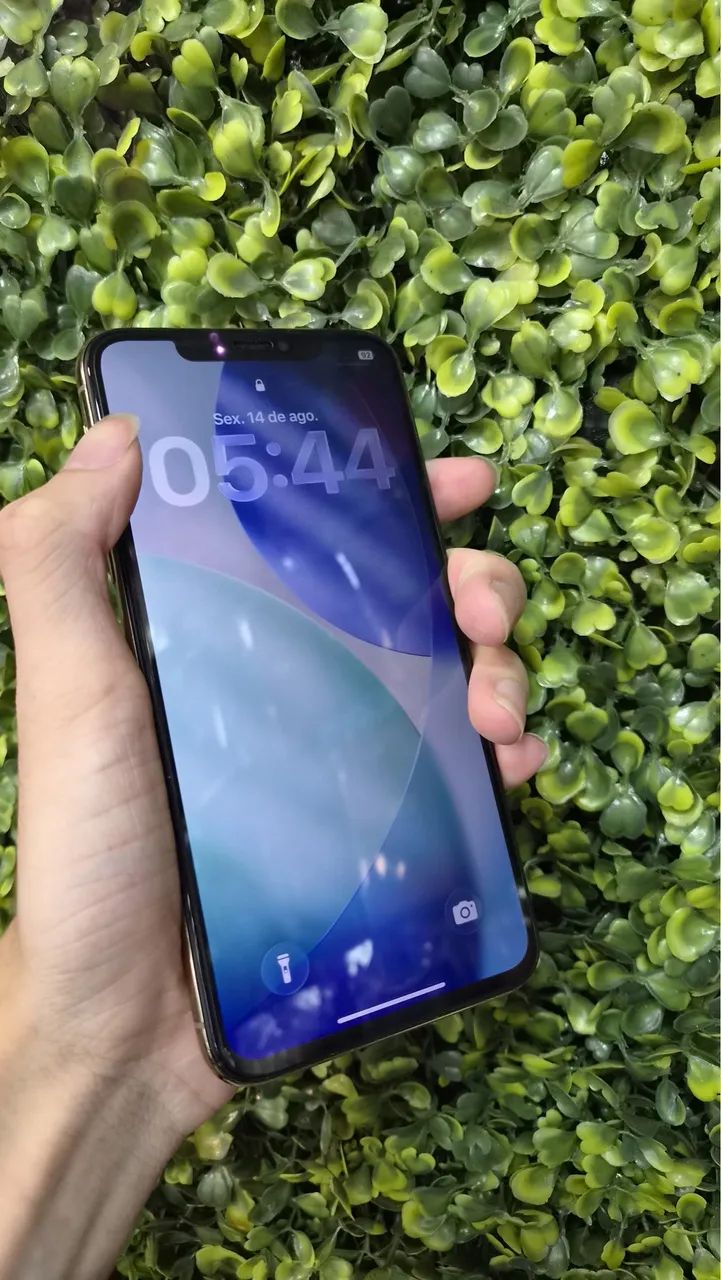 iPhone 11 Pro Max 64 GB - Foto 2
