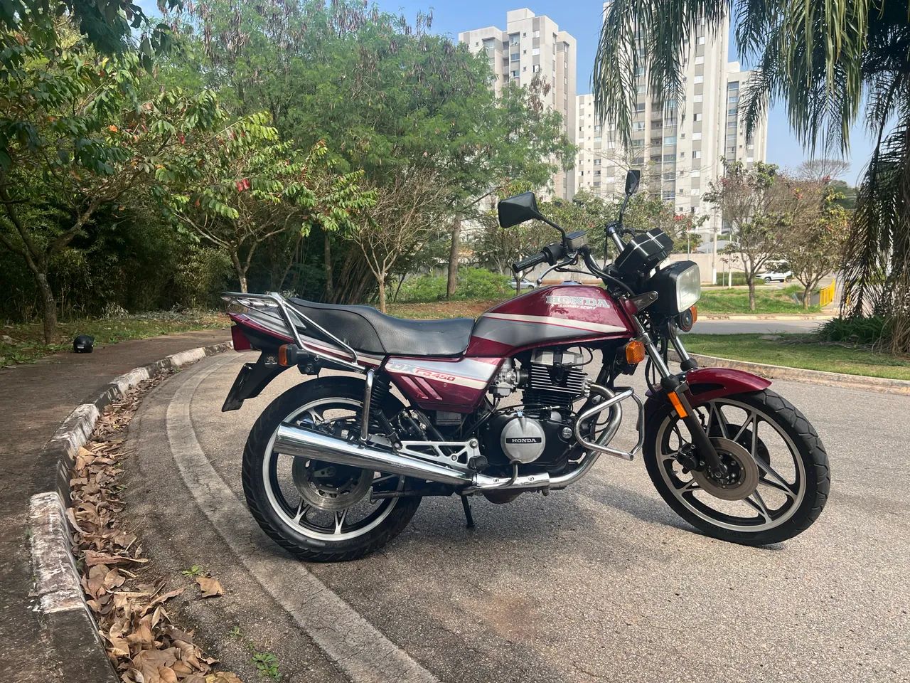 Maravilhosa CB 450 zerada  - Foto 5