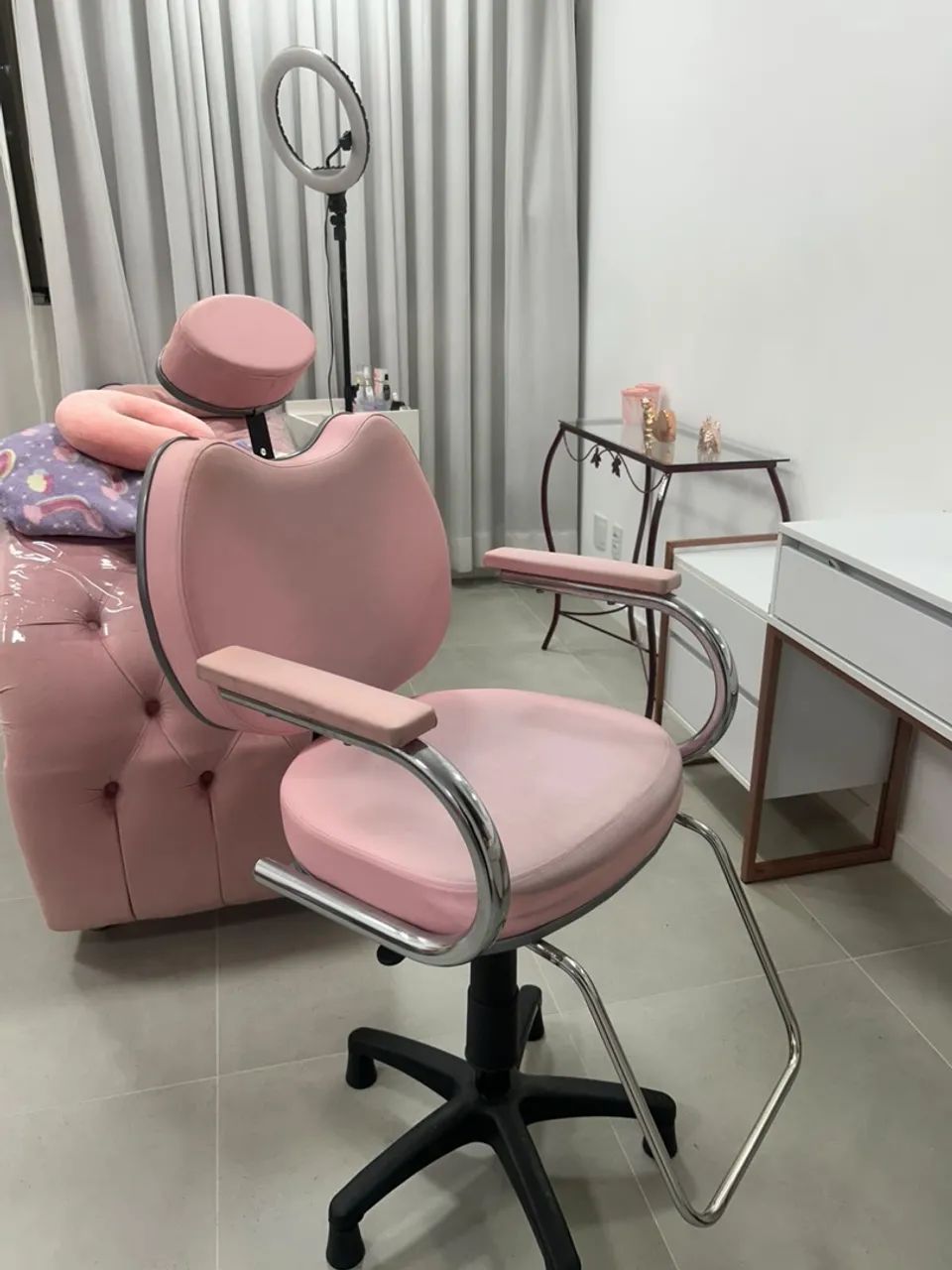 Cadeira Hidráulica Rosa para Salão  - Foto 2