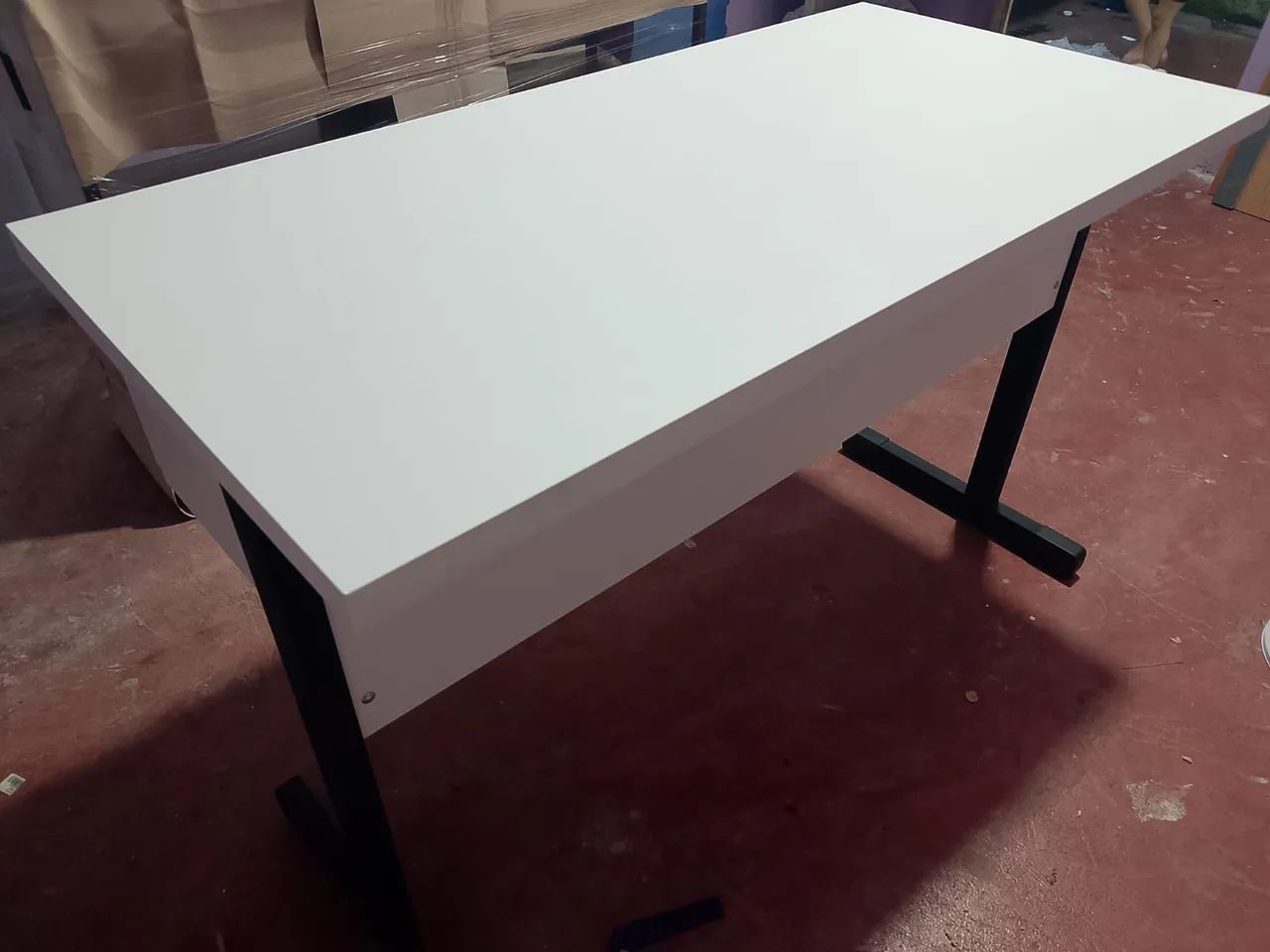 Mesa de estudo e escritório  - Foto 4