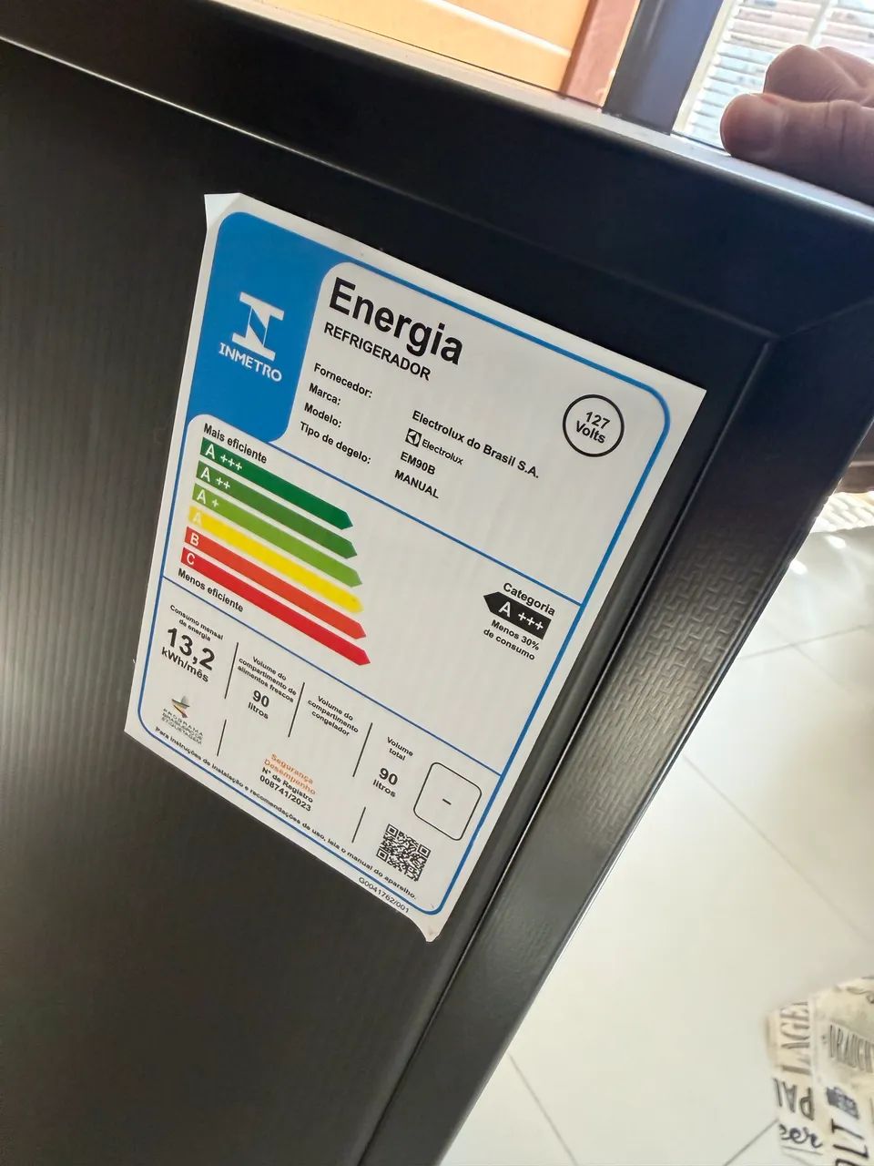 Frigobar Electrolux 90L Preto - Foto 2