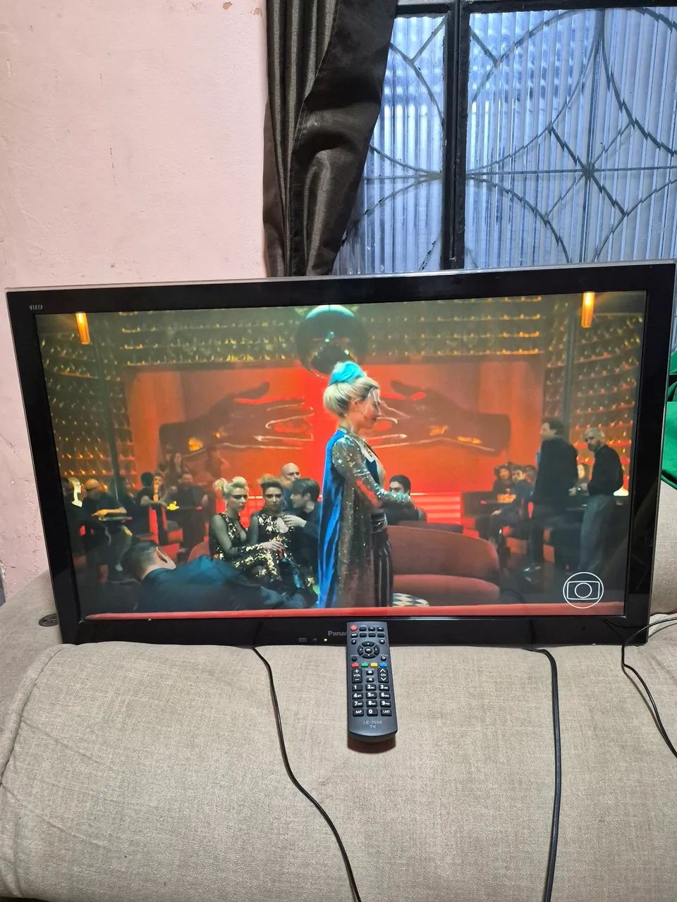 TV PANASONIC 32 LED - Foto 5