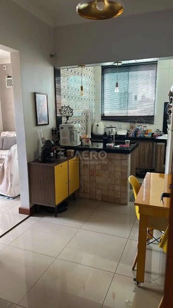 Casa com 2 dormitórios MAIS sala comercial - Foto 2