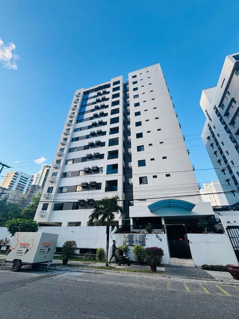 Apartamento com 01 quarto em Tambaú