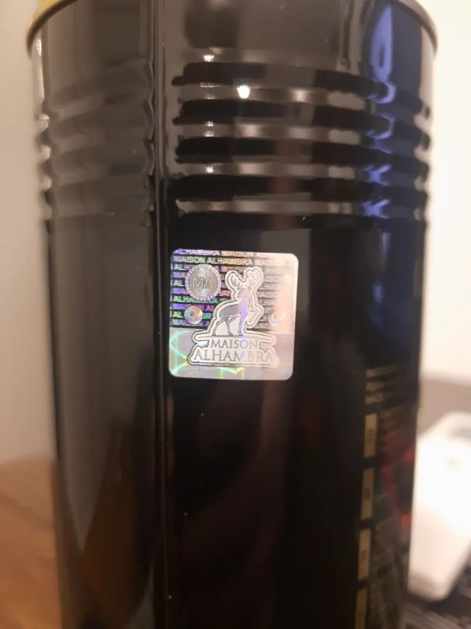 perfume maison alhambra glacier le noir 100ml - Foto 3