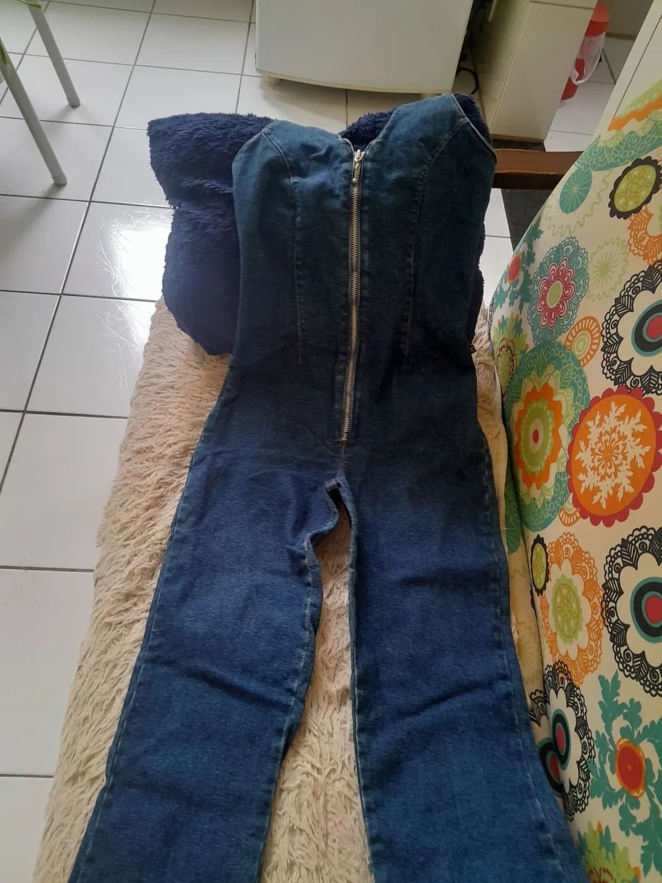 Macacão jeans da território com látex  - Foto 3