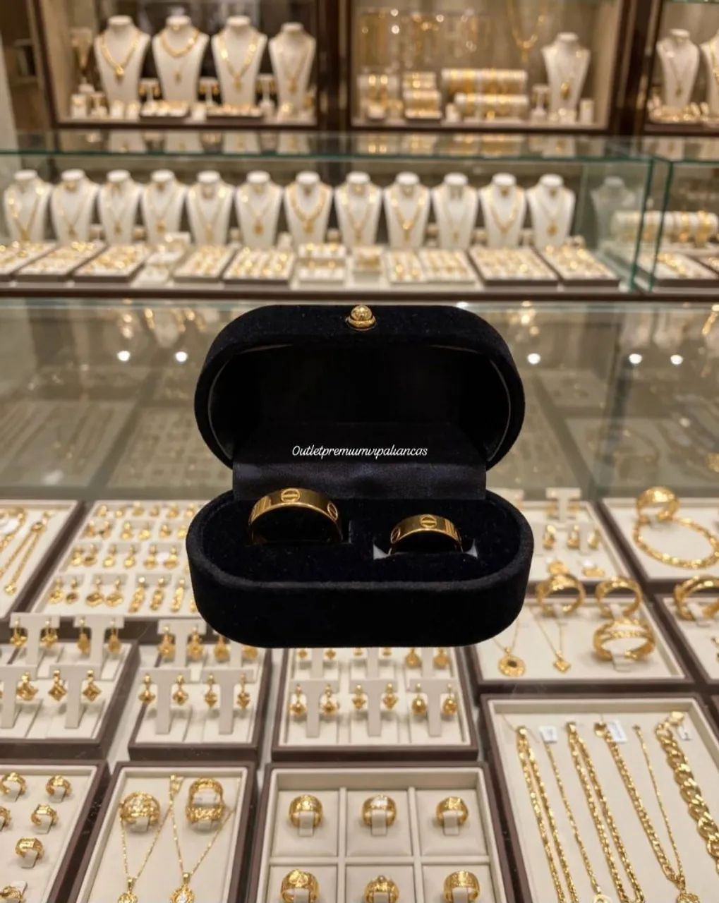 Par de aneis love cartier dourado  - Foto 3
