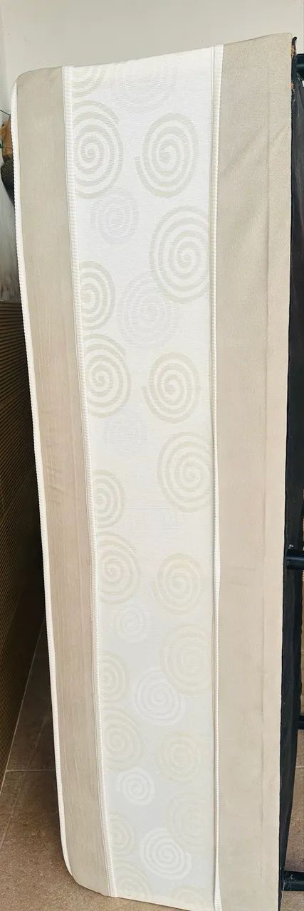Cama box de solteiro 