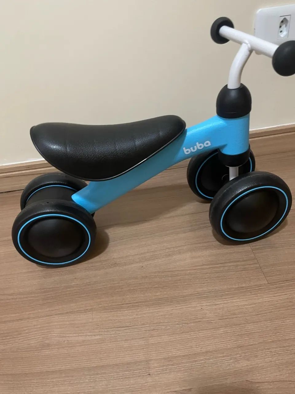 Bicicleta infantil de equilíbrio 