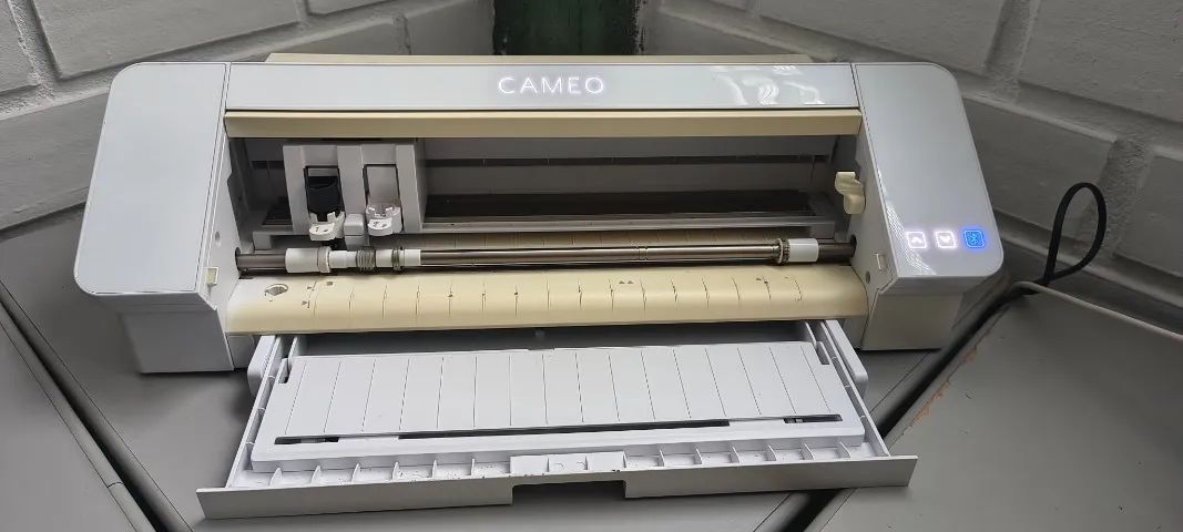 Silhouette cameo 4.