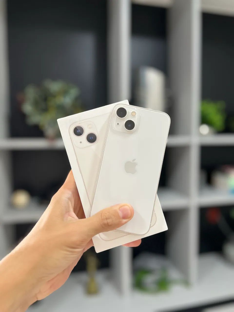 iPhone 13 128GB em estado de novo