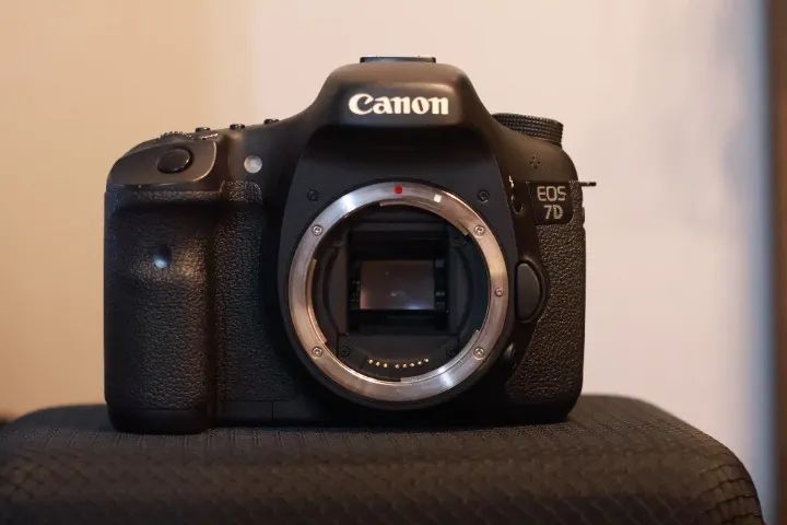 CANON 7D