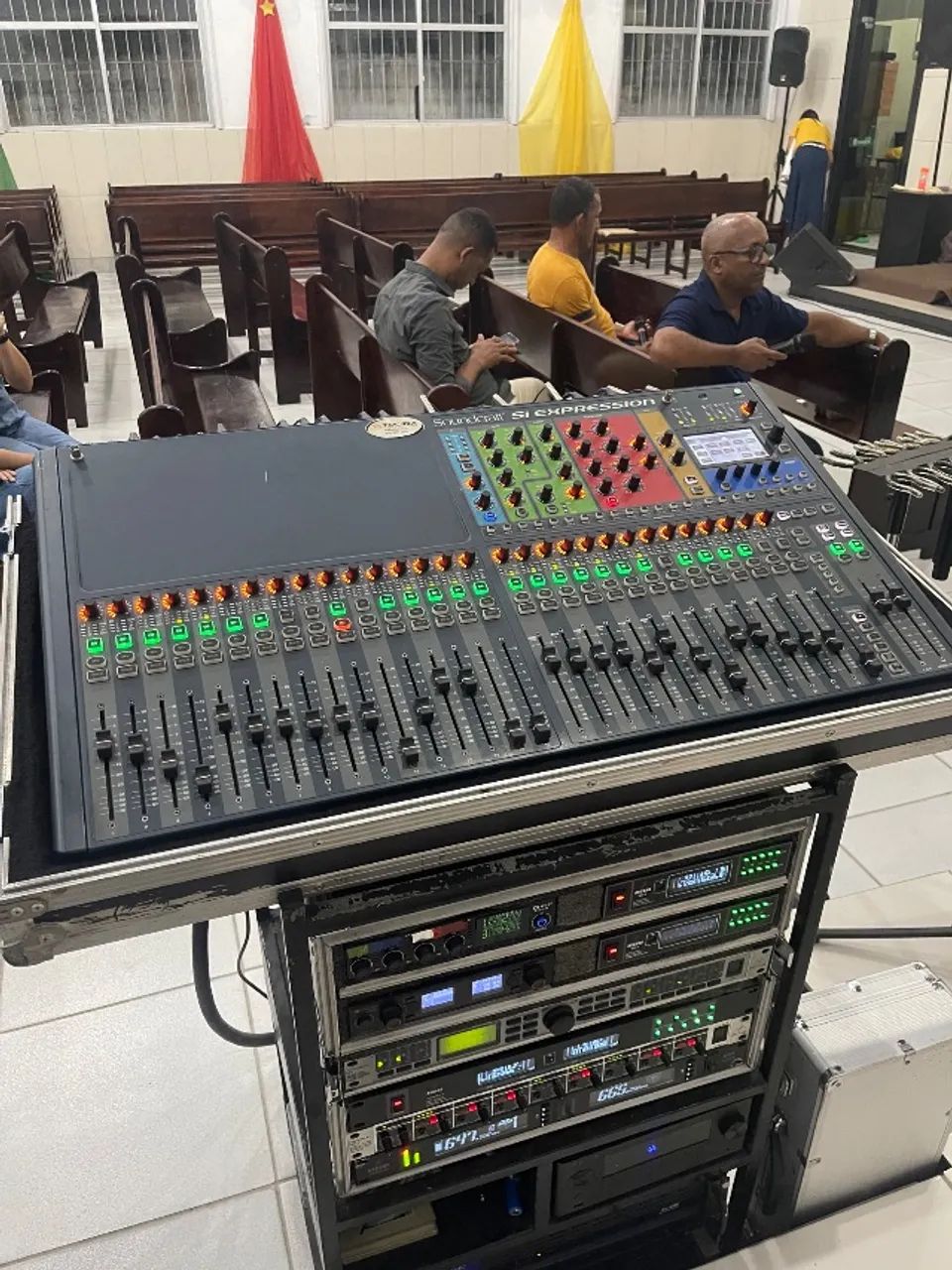 Mesa de Som Soundcraft Si Expression 3 - Foto 4
