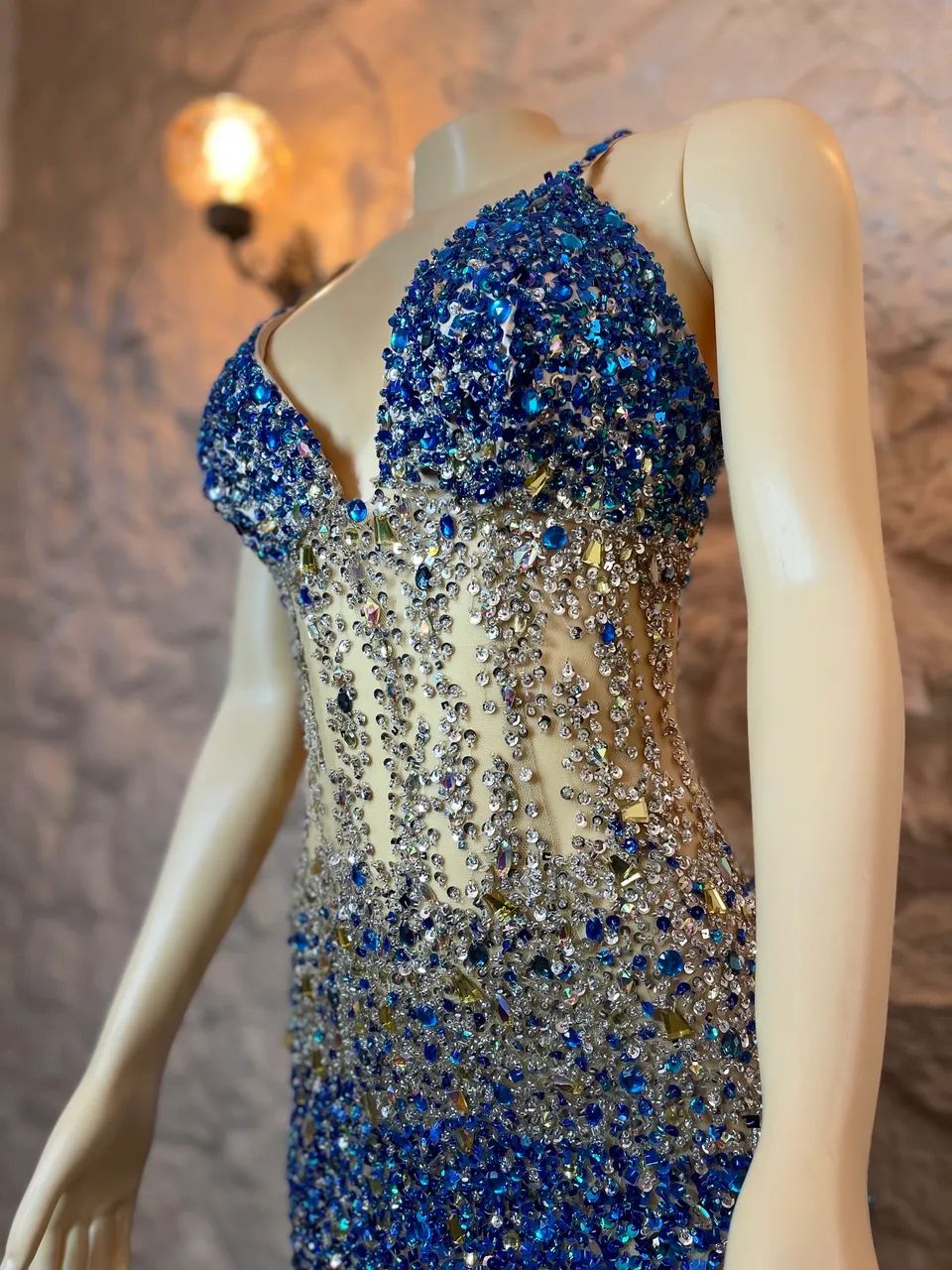 Vestido exclusivo de alta costura, Peça única. - Foto 3