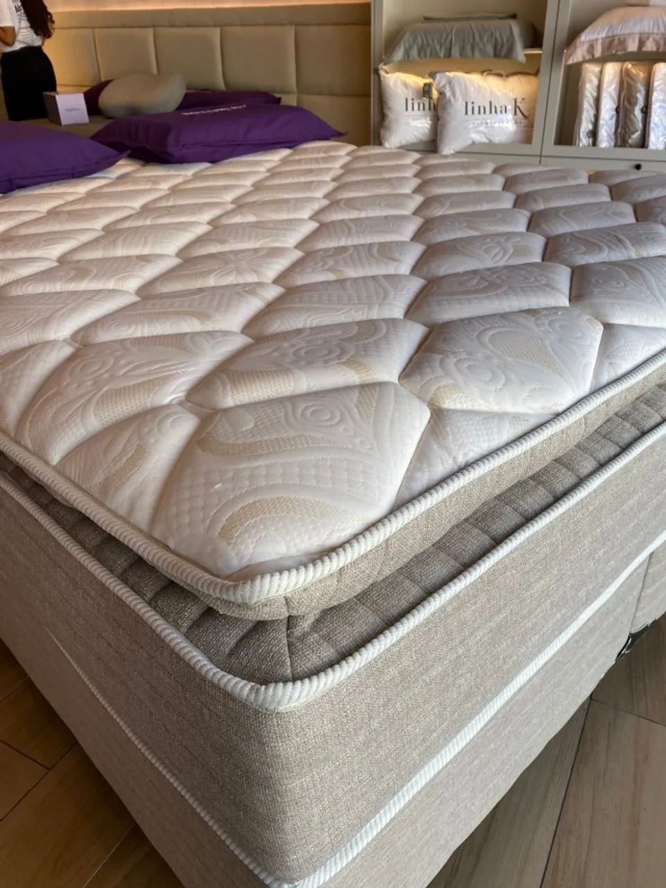 CAMA QUEEN 65569088994434121