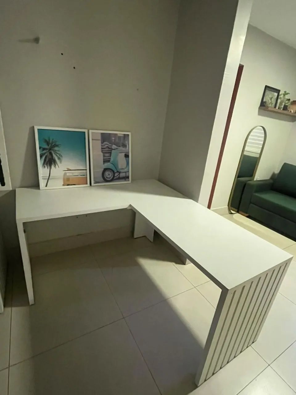 Mesa de estudos e trabalho - Foto 2