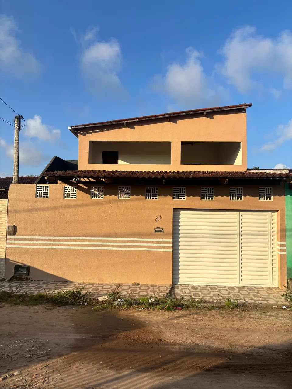 ALUGA-SE ou VENDE-SE 