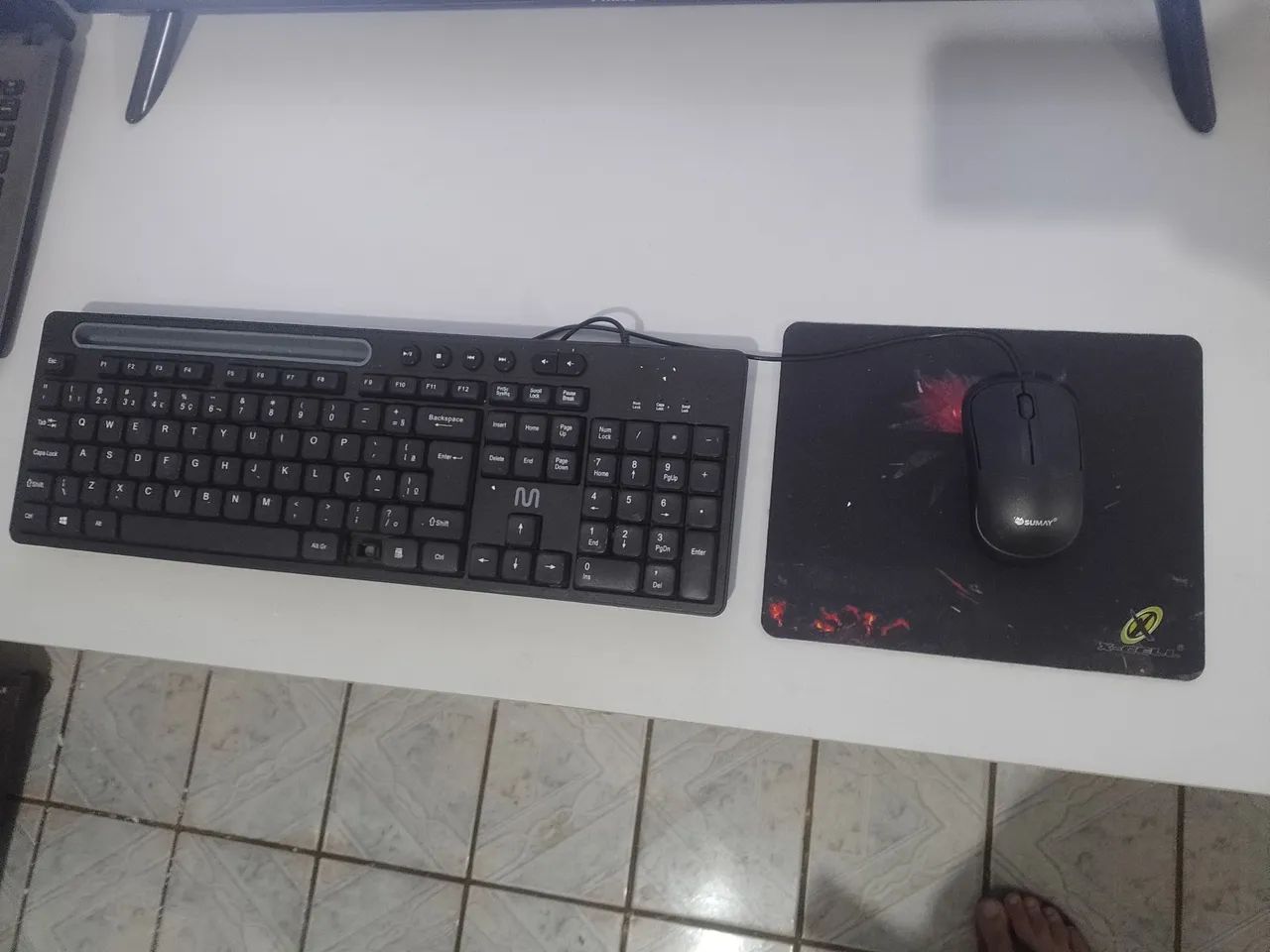 Vendo TV, notebook, Mesa (kit escritório, home office) - Foto 6