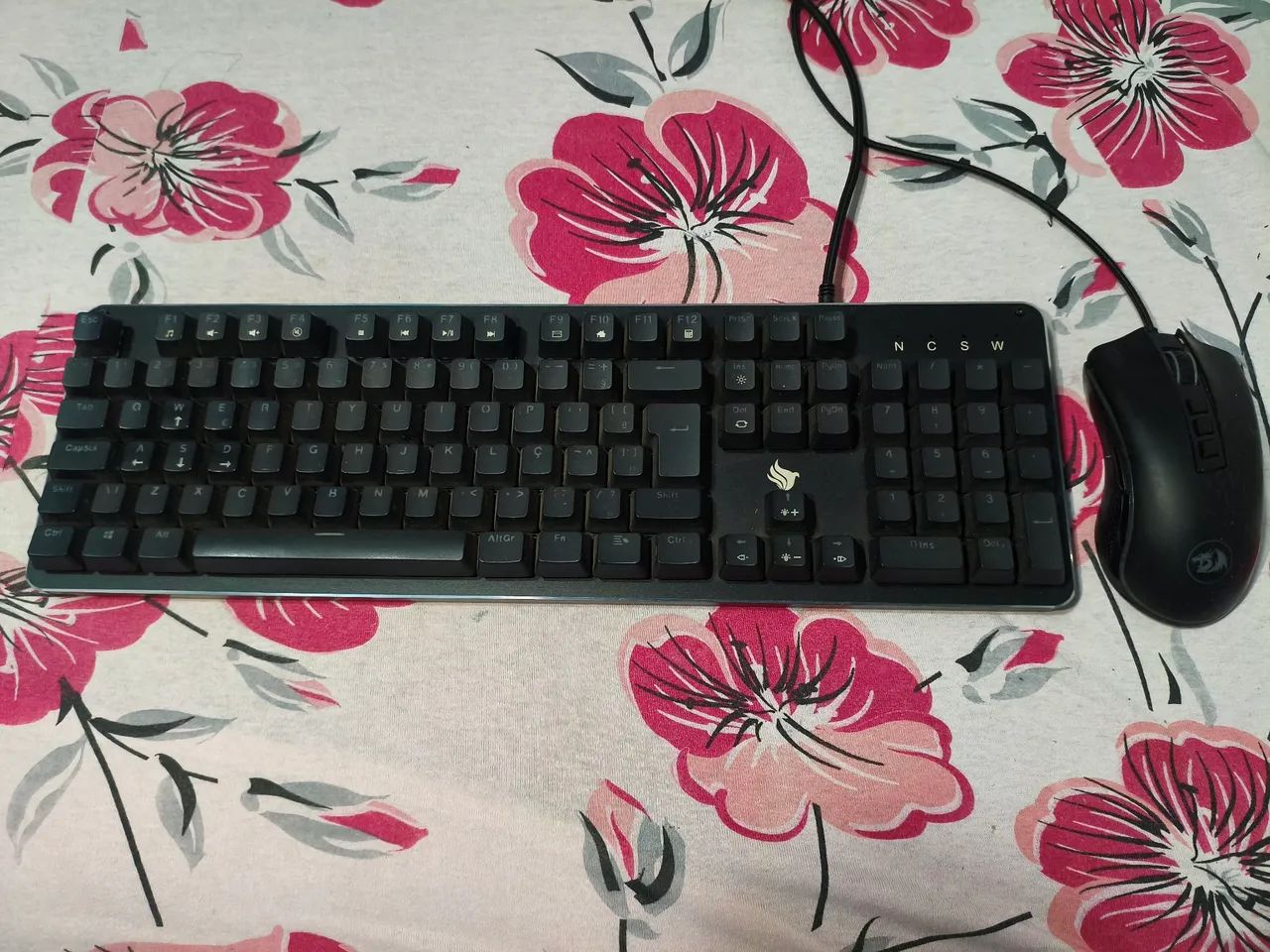 KIT TECLADO GAMER E MOUSE GAMER COM RGB 
