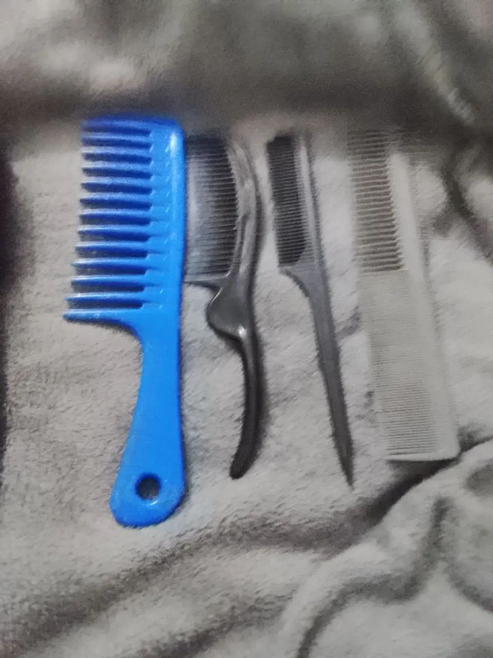 Vendo pentes e escovas para cabelo  - Foto 3