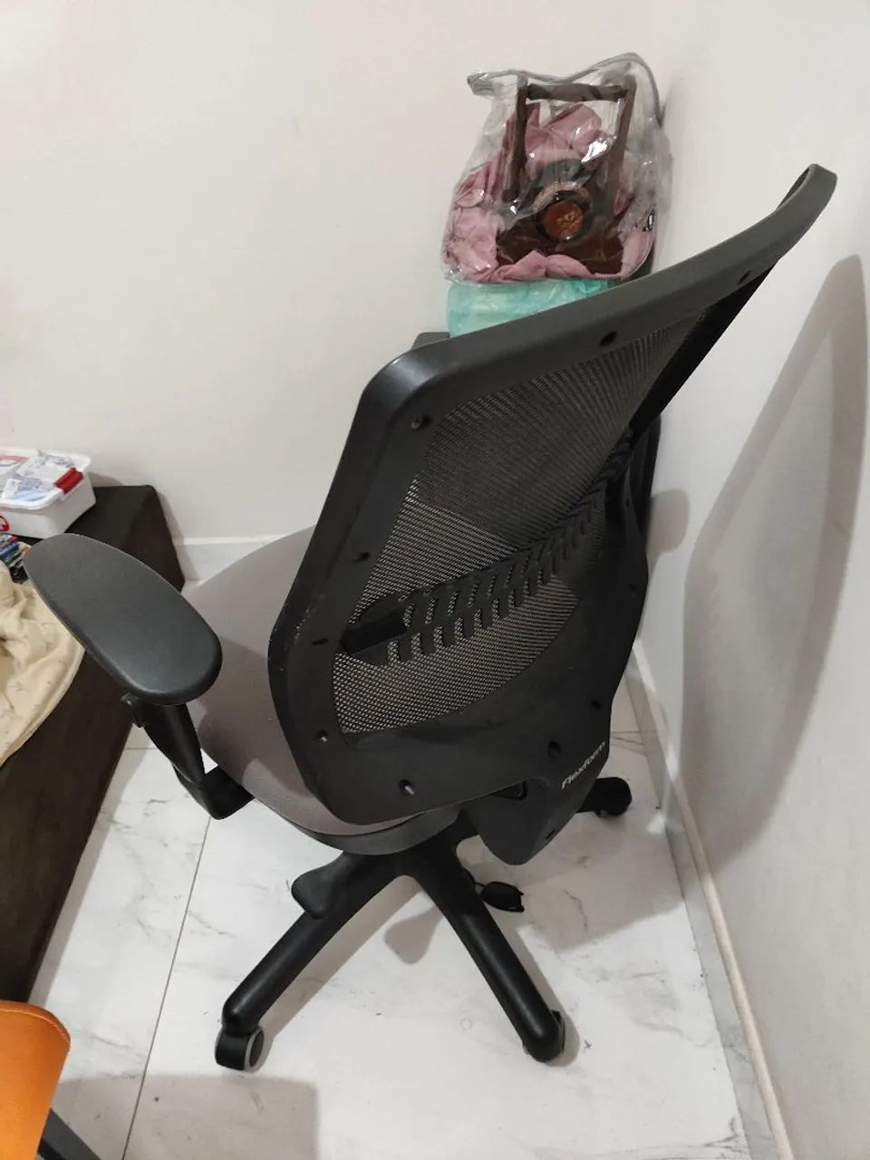 Cadeira FlexForm Usada - Foto 2
