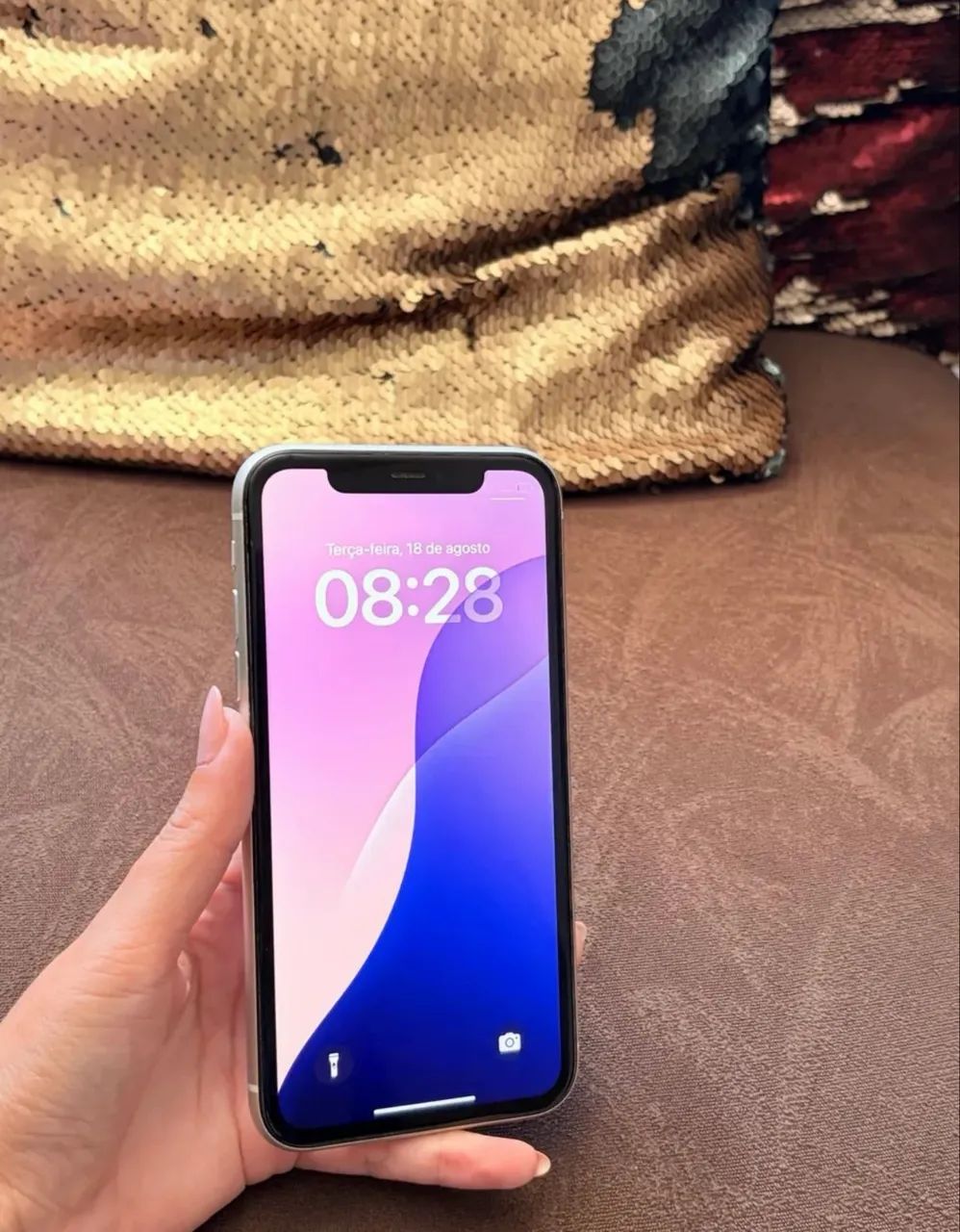 Iphone 11 64gb - EM PERFEITO ESTADO - Foto 2