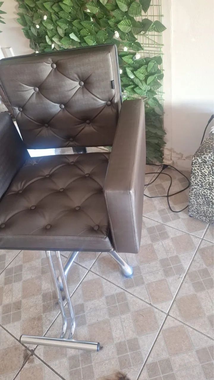 Cadeira Poltrona Luxo Salão - Foto 4