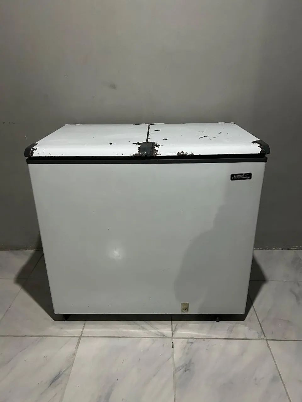 Freezer esmaltec 
