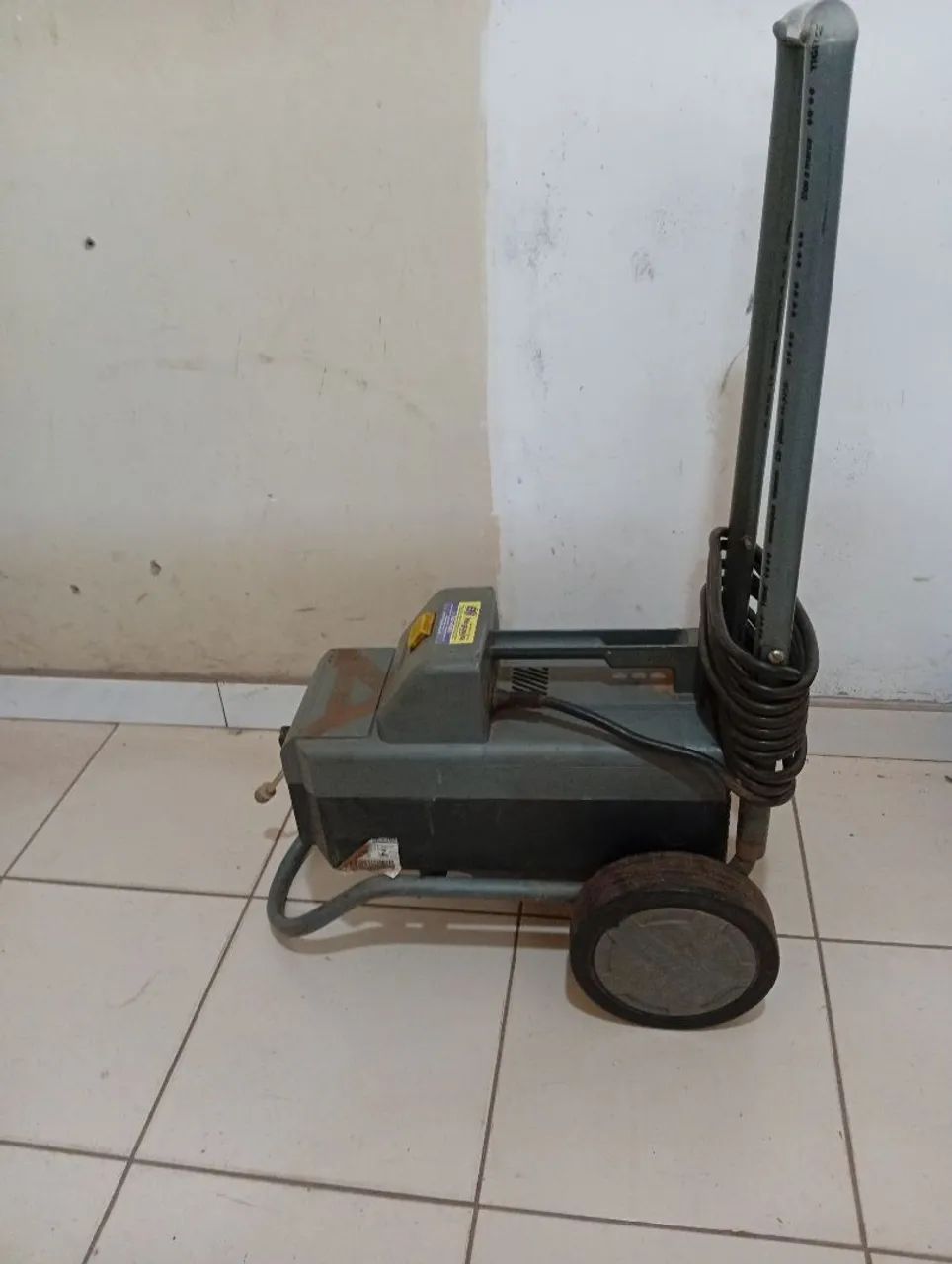 Lavadora de alta pressão Karcher 585 profissional  - Foto 4