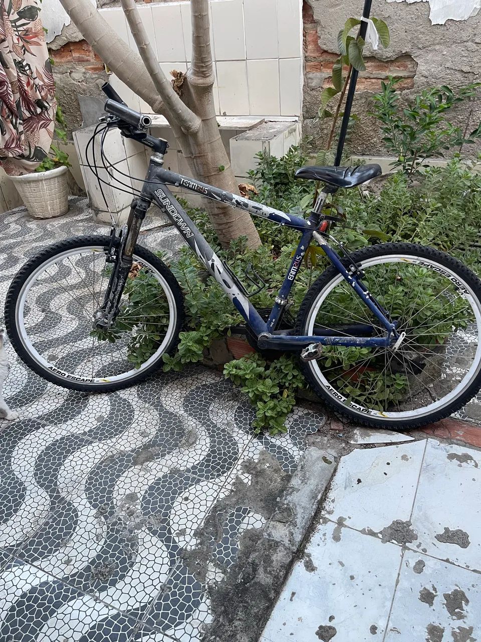 Bicicleta Sundown com marcha (ACEITO CARTÃO E PARCELO)