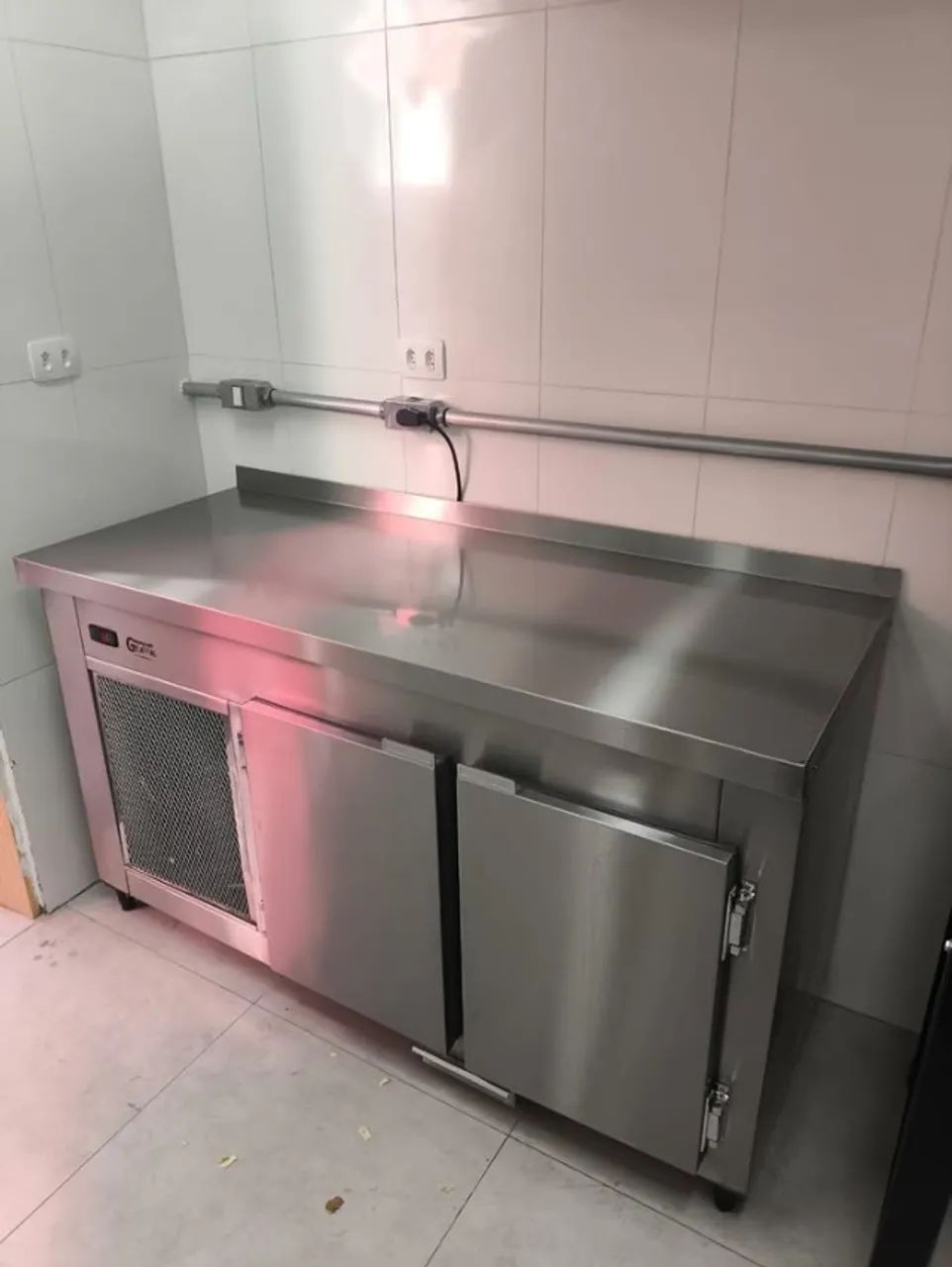 Balcão refrigerado sob medida inox  - Foto 2