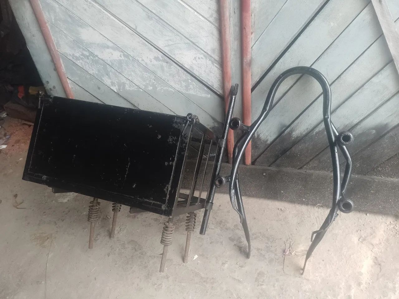 Vendo Gaiola para moto 