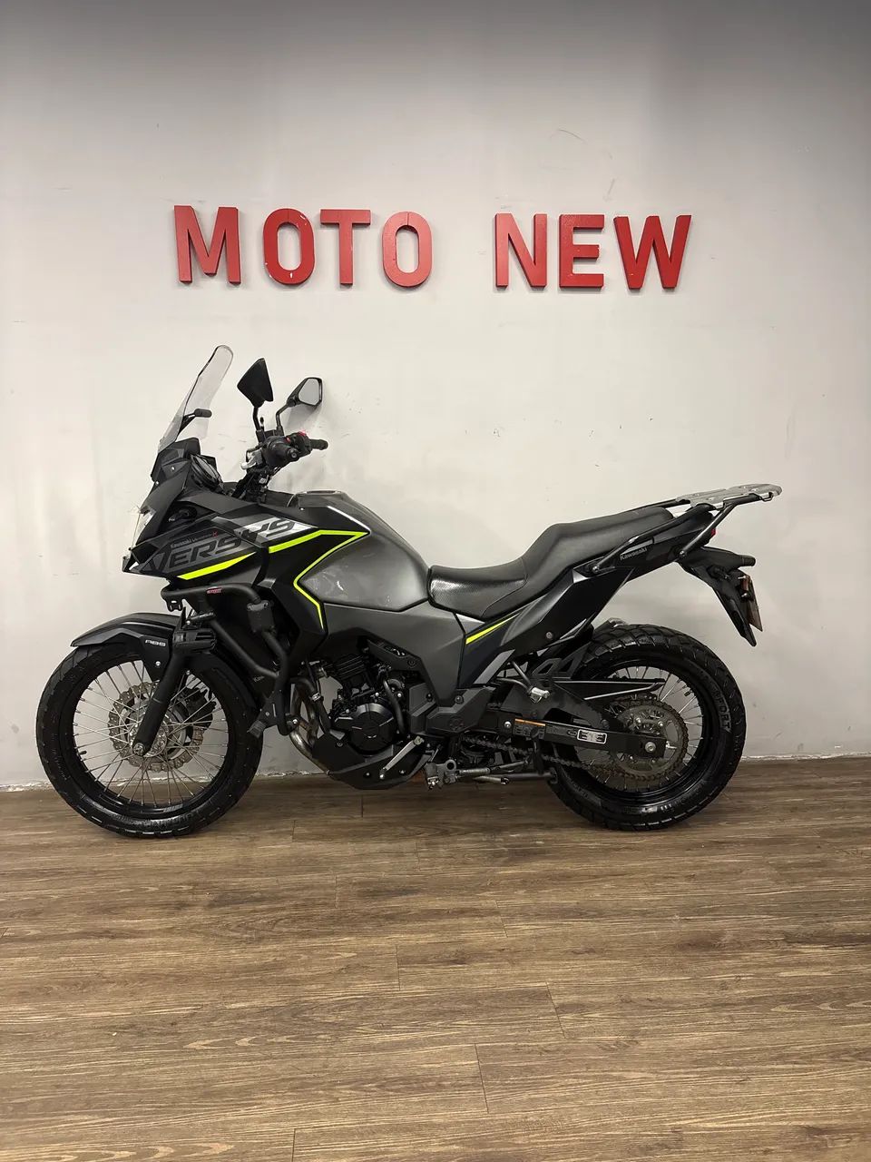 Versys 300 2020 , troco e financio 