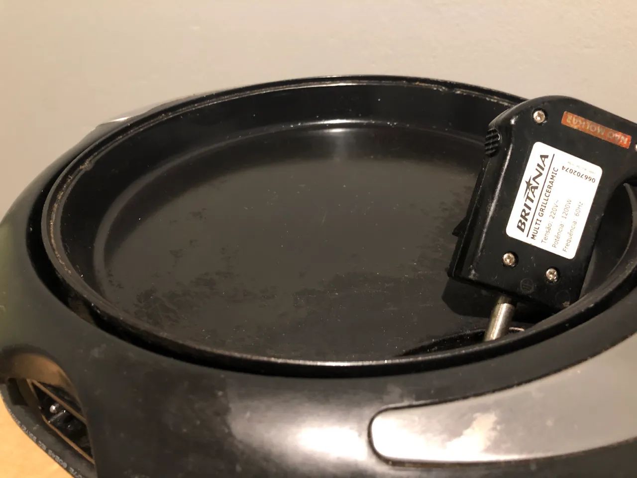 Grill Bpe01 Com Coletor De Gordura 1200w Britânia - Foto 3