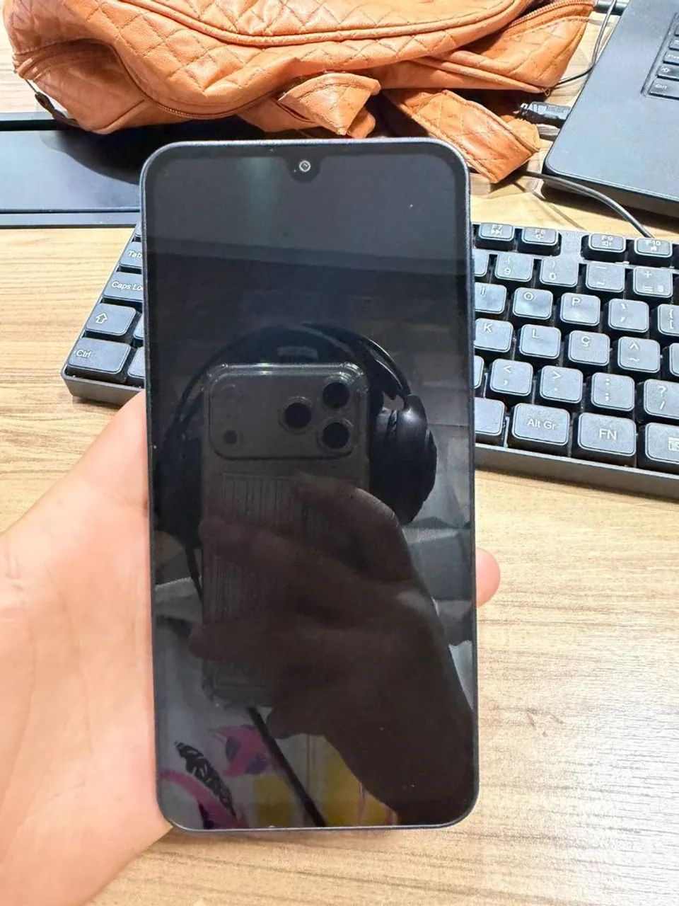 Celular A16, novo !